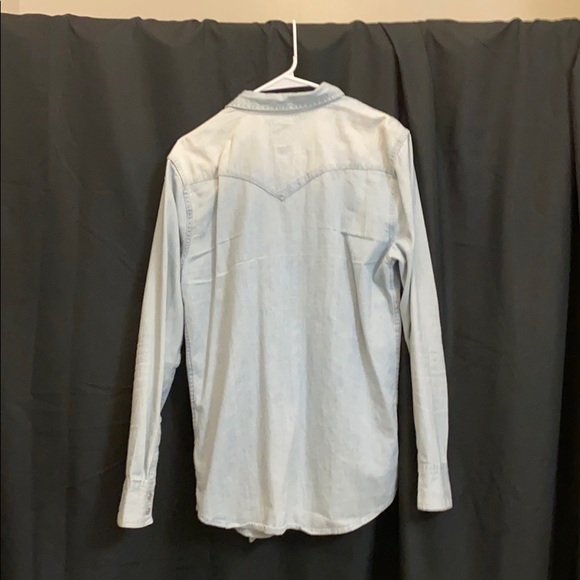 Levi’s Denim Jacket - Picture 2 of 2